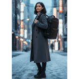 The Void: Vacuum Travel Backpack (22L) — mídia 5